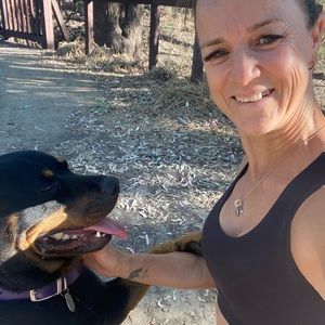 Meet your Posher, Rachelle